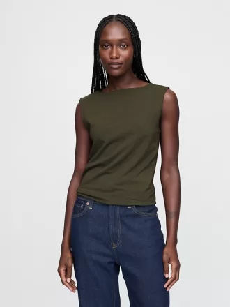 Modern Boatneck Topp