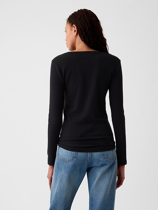 Modern Crewneck T-shirt Modern Crewneck T-shirt