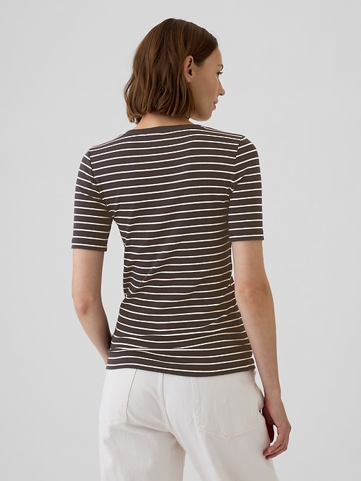 Modern Crewneck T-shirt Modern Crewneck T-shirt
