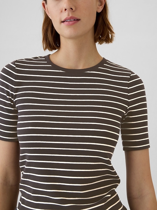 Modern Crewneck T-shirt Modern Crewneck T-shirt