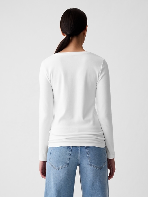 Modern Crewneck T-shirt Modern Crewneck T-shirt