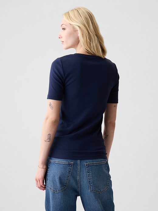 Modern Crewneck T-shirt Modern Crewneck T-shirt