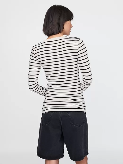 Modern Crewneck T-shirt Modern Crewneck T-shirt