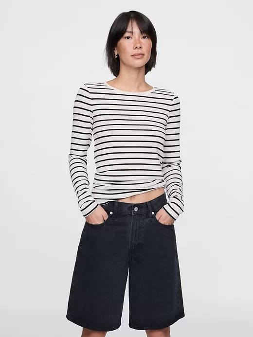 Modern Crewneck T-shirt Modern Crewneck T-shirt