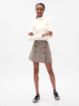 Modern Mockneck Cropped T-shirt