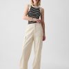 Modern Rib Cropped Halter Top Modern Rib Cropped Halter Top
