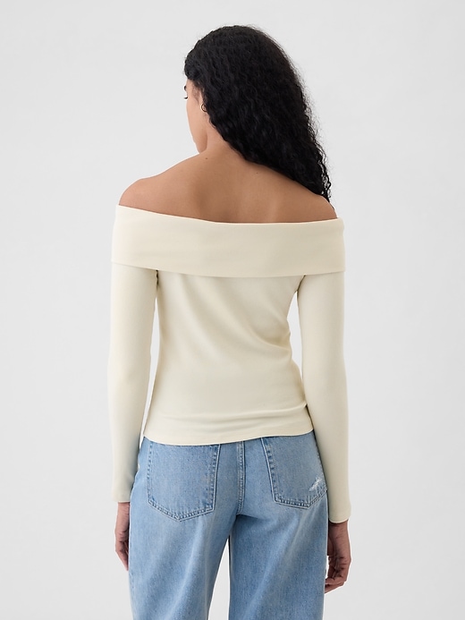 Modern Rib Off-Soulder Cropped Top Modern Rib Off-Soulder Cropped Top