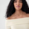 Modern Rib Off-Soulder Cropped Top Modern Rib Off-Soulder Cropped Top