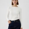 Modern T-shirt med ribborad båthals Modern T-shirt med ribborad båthals