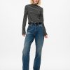 Modern T-shirt med tratthalsad ribba Modern T-shirt med tratthalsad ribba