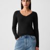 Modern V-ringad T-shirt