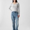 Modern V-ringad T-shirt