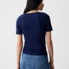 Modern V-ringad T-shirt