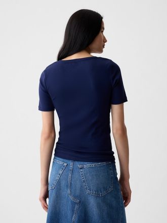 Modern V-ringad T-shirt
