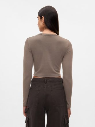 Modern beskuren T-shirt