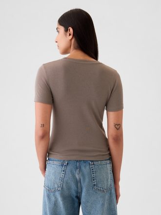 Modern beskuren T-shirt