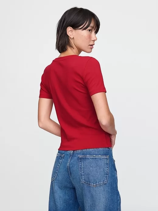 Modern beskuren logotyp T-shirt Modern beskuren logotyp T-shirt