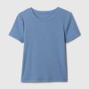 Modern ribborad T-shirt Modern ribborad T-shirt