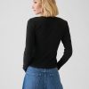 Modern ribborad T-shirt Modern ribborad T-shirt