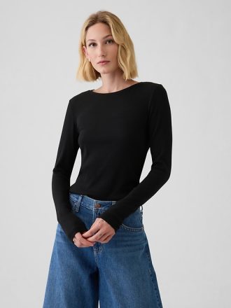 Modern ribborad T-shirt