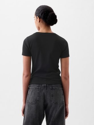 Modern ribborad T-shirt