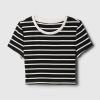 Modern ribborad T-shirt