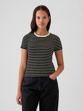 Modern ribborad T-shirt