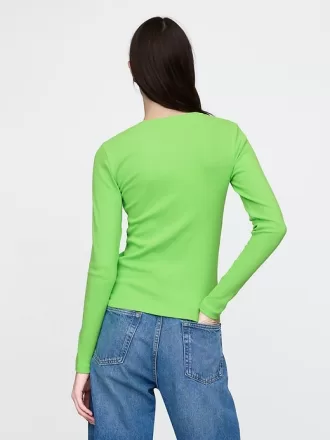 Modern ribborad T-shirt