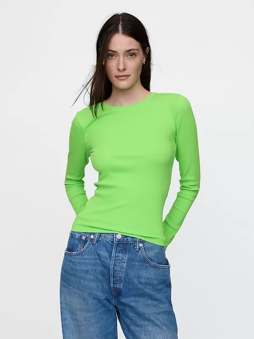 Modern ribborad T-shirt Modern ribborad T-shirt