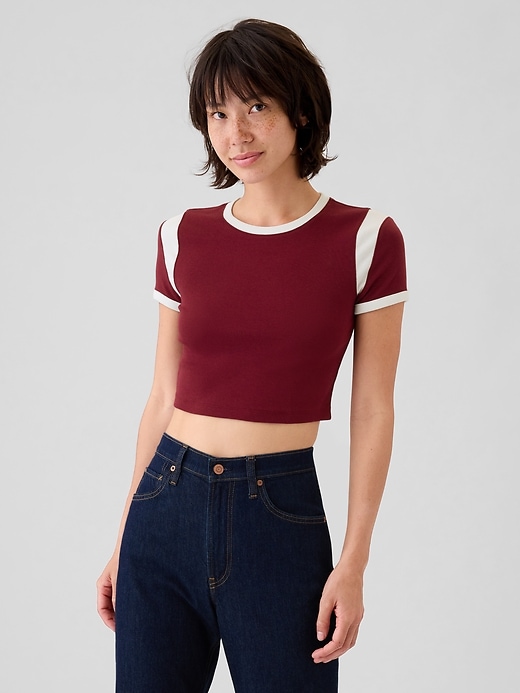 Modern ribborad T-shirt Modern ribborad T-shirt