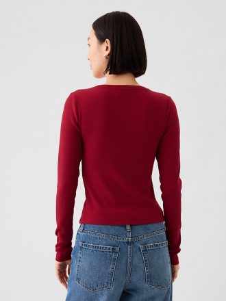 Modern ribborad T-shirt