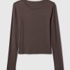 Modern ribborad T-shirt Modern ribborad T-shirt