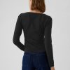 Modern t-shirt med fyrkantig hals