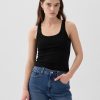 Modernt cropped linne