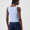 Modernt cropped linne
