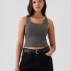 Modernt cropped linne