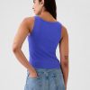 Modernt cropped linne