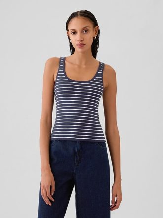 Modernt cropped linne
