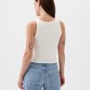 Modernt cropped linne