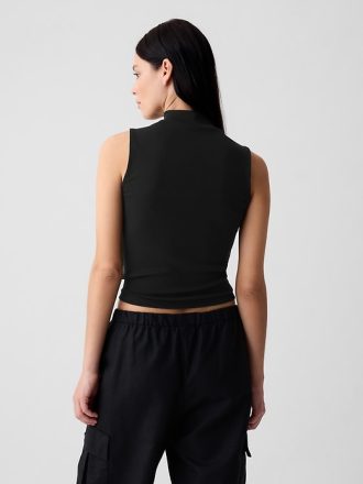 Modernt mockneck linne