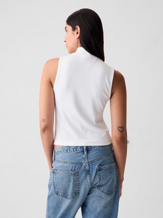 Modernt mockneck linne