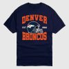 NFL Denver Broncos hjälm grafisk t-shirt