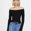 Off-Soulder Sweater Top