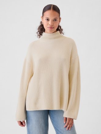 Oversized tröja med split-fåll Mockneck
