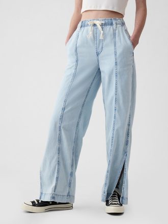 Pull-On byxor i denim med vida ben