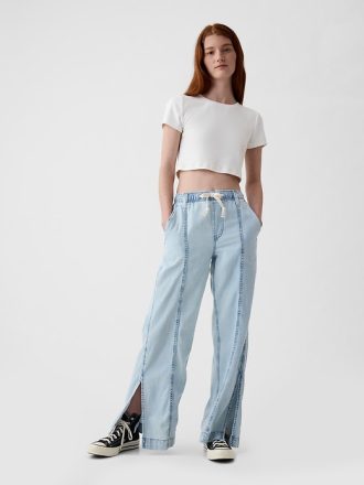 Pull-On byxor i denim med vida ben