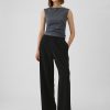 Pull-On byxor med vida ben Pull-On byxor med vida ben