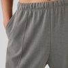 Pull-On byxor med vida ben Pull-On byxor med vida ben