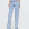 Raka jeans från högt 90-tal