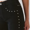 Raka jeans med dubbar från 90-talet